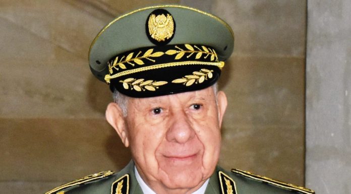 Chanegriha entame une visite officielle au Qatar