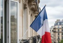 Des Français portent le voile en solidarité avec les musulmanes
