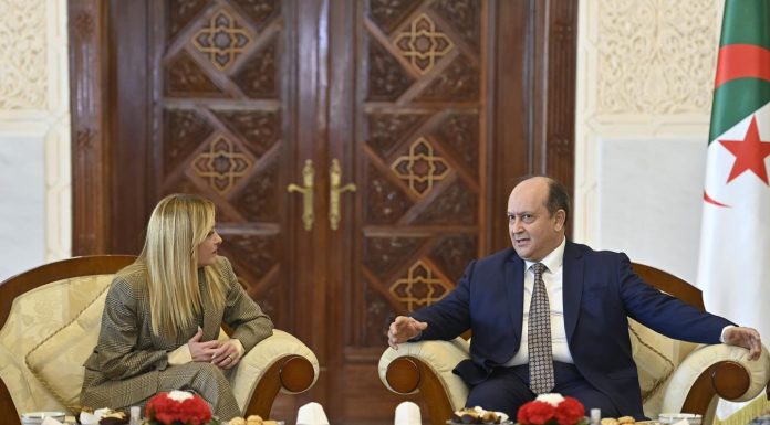 Arrivée à Alger de Georgia Meloni