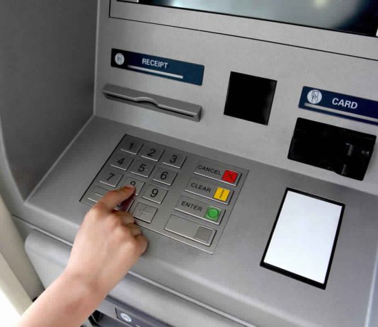 Algérie Poste modernise l’interface de ses distributeurs de billets
