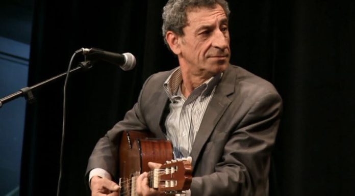 Chanson kabyle : décès du chanteur Ali Ideflawen à l’âge de 69 ans
