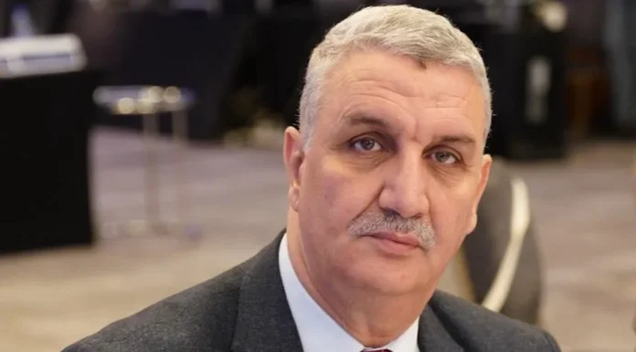 Prix exorbitants des billets vers l’Algérie : un député interpelle Tebboune