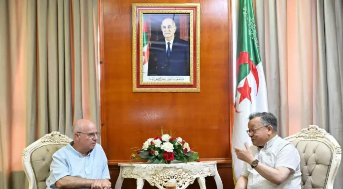 Baddari reçoit le physicien algérien à la NASA Noureddine Melikechi